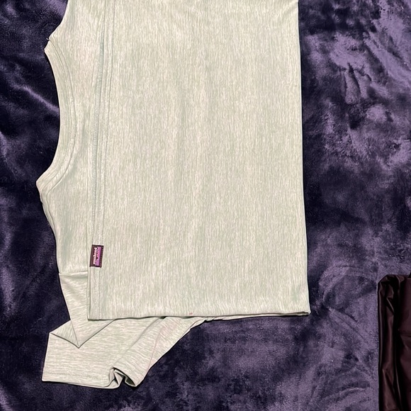 Patagonia Capilene Cool Daily Stretch Performance Tshirt Light Green Size Small - Picture 6 of 12